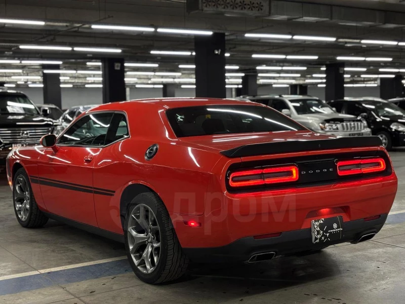 В Барнауле продают Dodge Challenger за 2,5 млн рублей. drom.ru