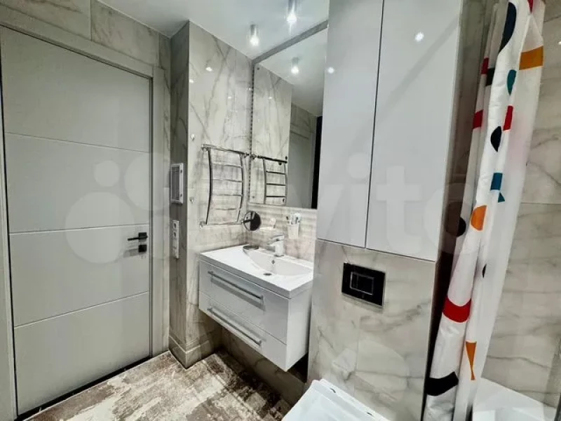 Квартиру с видом на розовый замок продают в Барнауле за 14 млн рублей. «Авито»