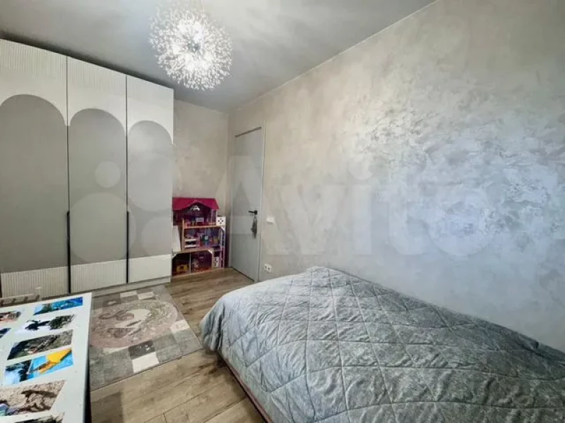 Квартиру с видом на розовый замок продают в Барнауле за 14 млн рублей. «Авито»