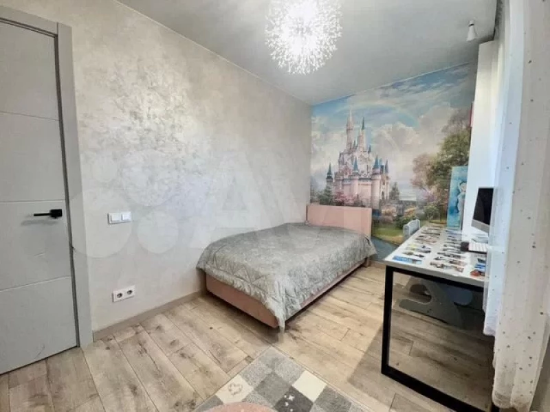 Квартиру с видом на розовый замок продают в Барнауле за 14 млн рублей. «Авито»