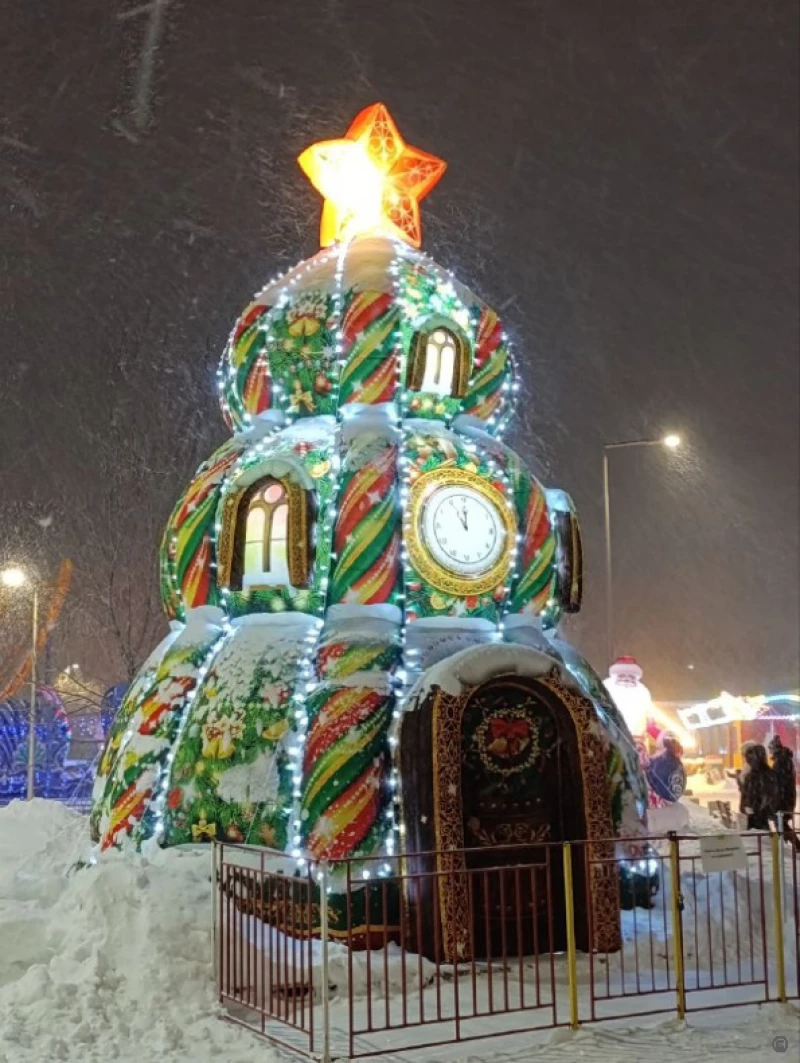 Центральный район Барнаула в шаге от Нового года. Администрация Барнаула